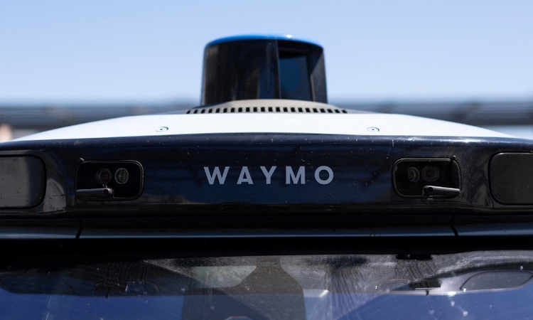 Son Gelişme: Waymo, Las Vegas'ta halka açık robotaksi hizmetini başlatıyor - Son Dakika Bilgileri