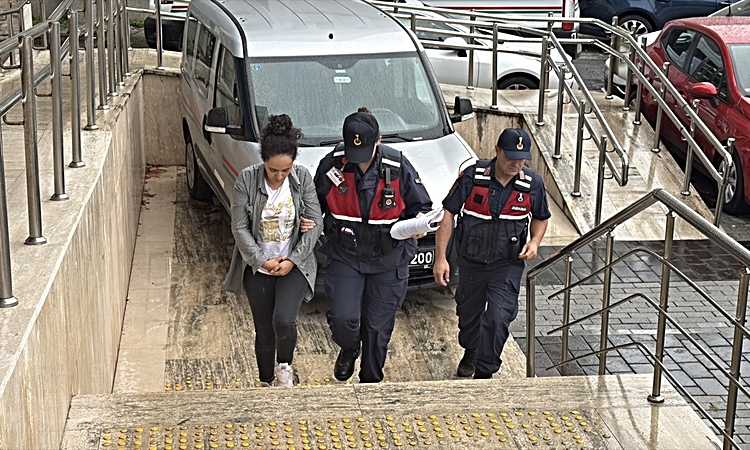 Son Gelişme: Zonguldak'ta 17 yaşındaki kızlarını darbedip zincirle bağladıkları iddia edilen anne ve baba adli