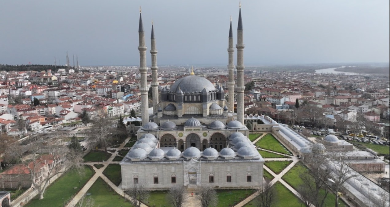 Gündemden Son Bilgiler: SÖZCÜ ısrarla yazdı Kubbe kurtuldu - Haberleri - Son Dakika Bilgileri