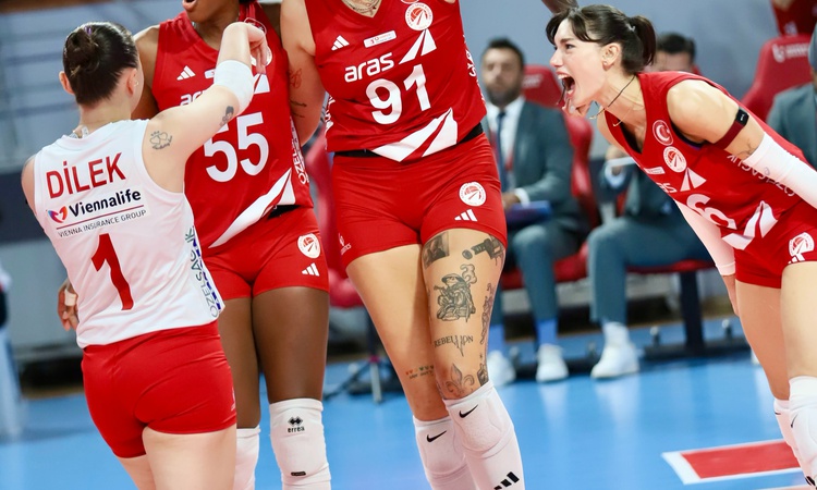 Sultanlar Ligi'nde Aras Kargo yarın İzmir'de Galatasaray'ı saat 16.00'da ağırlayacak - Son Dakika Bilgileri