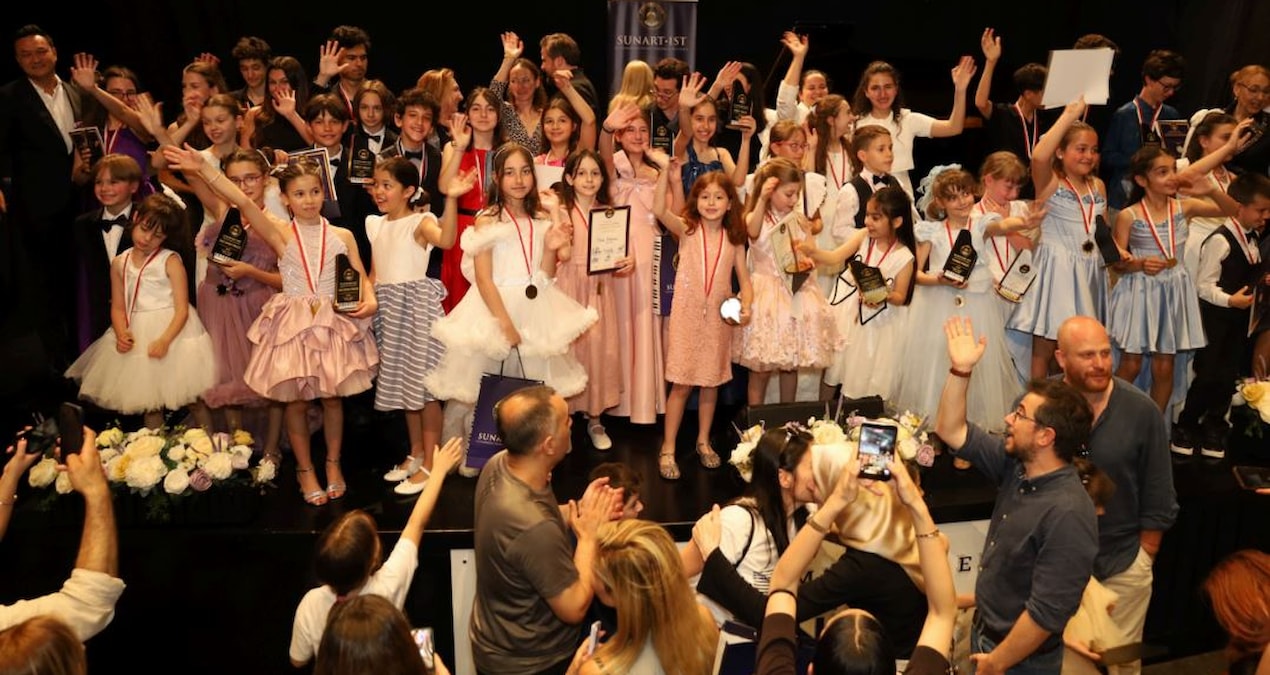 SUNART İST, 6 Yaşından 25 Yaşına Kadar Genç Piyanistleri Senfonik Orkestra Eşliğinde Aynı Sahnede Buluşturdu -
