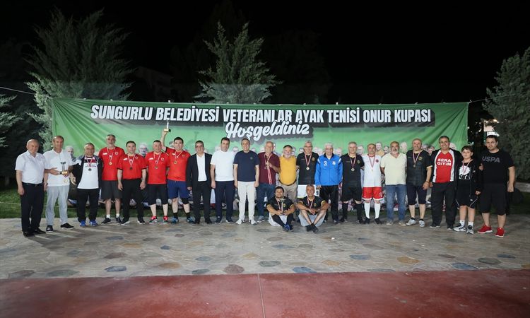 Veterans Foot Tennis Honor Tournament Concludes in Sungurlu.