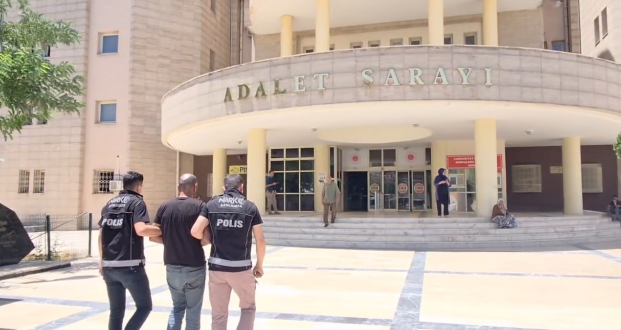 He was released, but he did not come to his senses again: 2 months later, he was caught carrying drugs with a tractor - Latest News