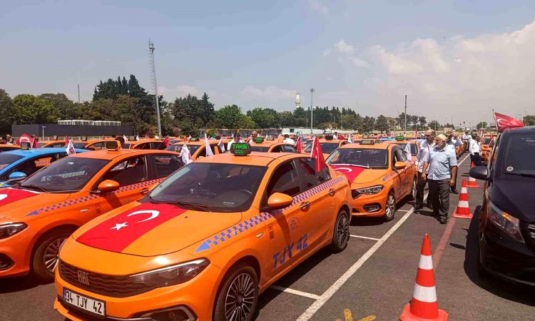 July 15 cortège from taxi drivers - News