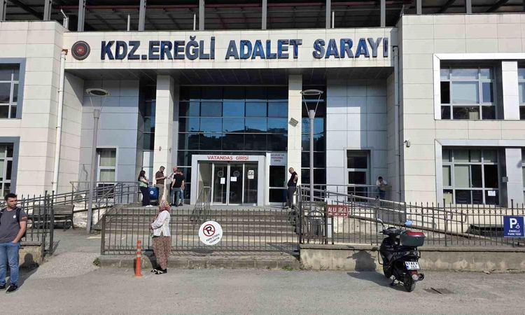 Gündemden Son Bilgiler: Tapu Müdürlüğünde görevli memur, dolandırıcılık suçlamasıyla gözaltı işlemi uygulandı