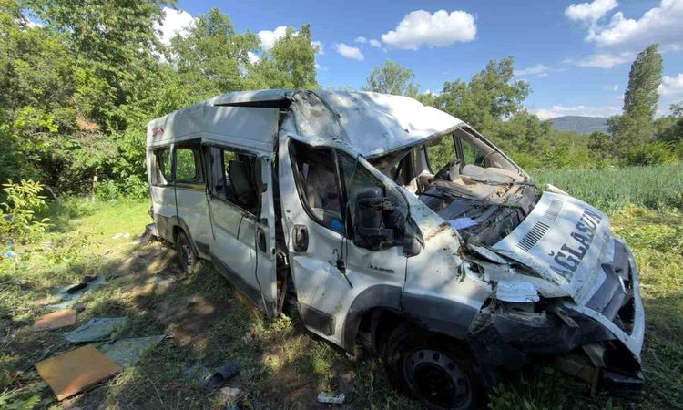 The woman injured in the minibus accident that flew into the field passed away 24 days later - News