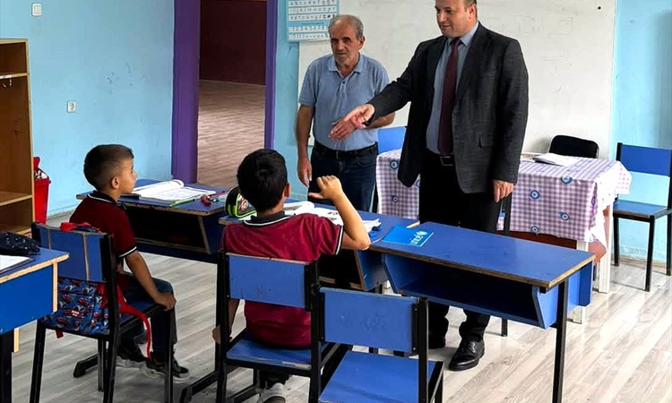 Taşova İlçe Milli Eğitim Müdürü Tümer, Sepetli ve Akınoğlu köy okullarını inceledi