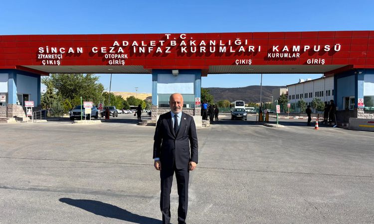 TBB'den Tutuklu Sendika Uzmanına Ziyaret: 'Hak Arama Özgürlüğü Anayasal Güvence Altında': Gelişmeler Takip Edi