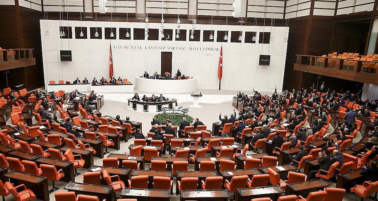 Kritik Açıklama: TBMM'de oylama krizi: 'Sahte oy' skandalı! - Son Dakika Haberleri: Gelişmeler Takip Ediliyor