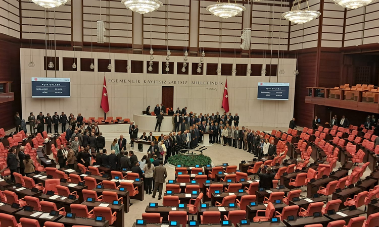 TBMM'de Şehit ve Gazi Hakları Kanunu Kabul Edildi - Haberleri | İşte Tüm Ayrıntılar