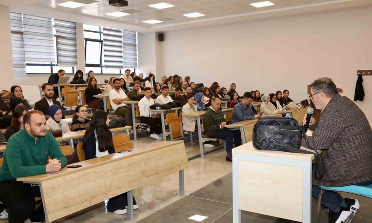TOGÜ söyleşisinde yapay zekanın mesleki ilişkilerin yerini alamayacağı vurgulandı