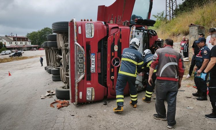 3 people were injured in the truck that overturned in Tokat - Breaking News