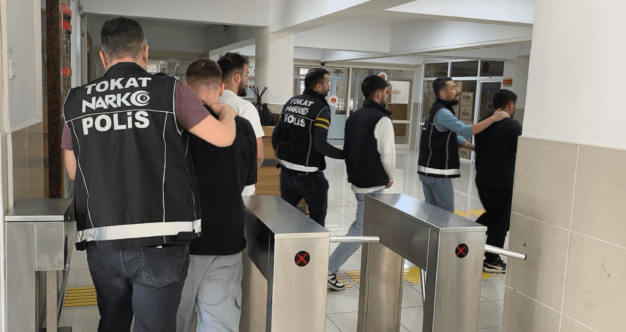 Gündemden Son Bilgiler: Tokat'ta zehir tacirlerine operasyon - En Son Haber ve Merak Edilenler