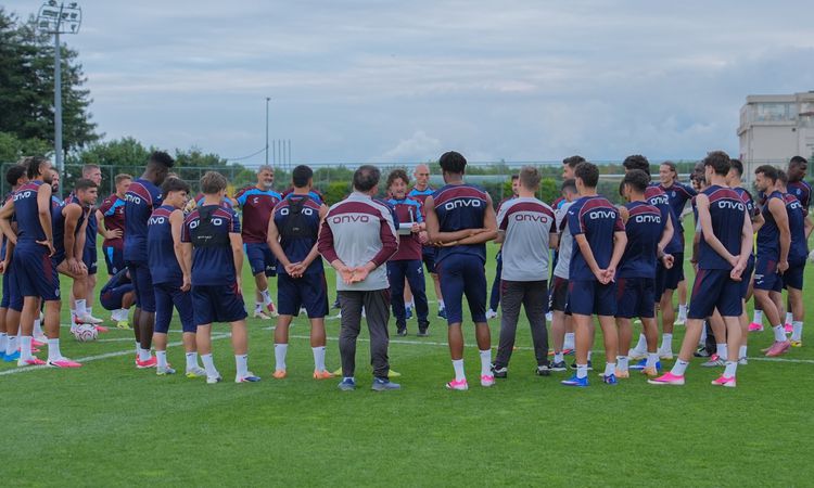 Trabzonspor had evening training at Mehmet Ali Yılmaz Facilities - News