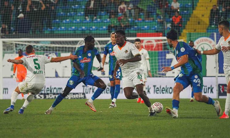 Trendyol Süper Lig: Çaykur Rizespor: 0 - Alanyaspor: 0 (İlk yarı) | İşte Tüm Ayrıntılar