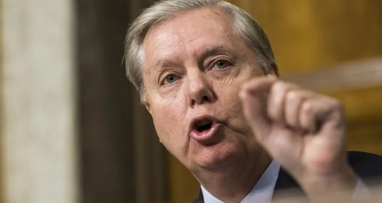 The senator, Trump's right-hand man, suddenly fell ill and died this morning - Latest News