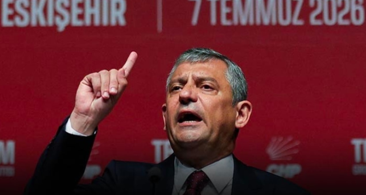 Very harsh words from Özgür Özel in the minutes when Trump's plane landed in Ankara - Latest News