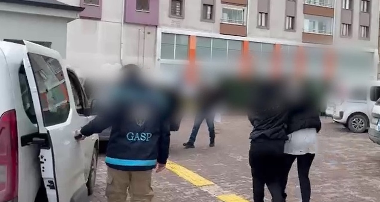 Son Gelişme: Türk iş insanına uygunsuz görüntülerle şantaj! 3 kişi yakalandı - Son Dakika | İşte Tüm Ayrıntıla