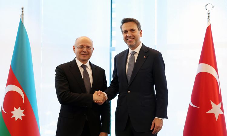 Son Gelişme: Türkiye ve Azerbaycan arasında enerji iş birliği görüşmesi - Haberleri: Gelişmeler Takip Ediliyor