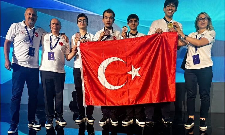 Sıcak Gündem: Türkiye'den Uluslararası Nükleer Bilim Olimpiyatı'nda tarihi başarı: 1 altın, 3 bronz - Haberler