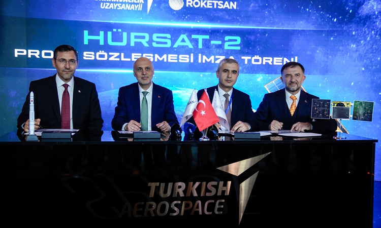 TUSAŞ ve ROKETSAN, HÜRSAT-2 proje sözleşmesini Antalya'da imzaladı: Gelişmeler Takip Ediliyor