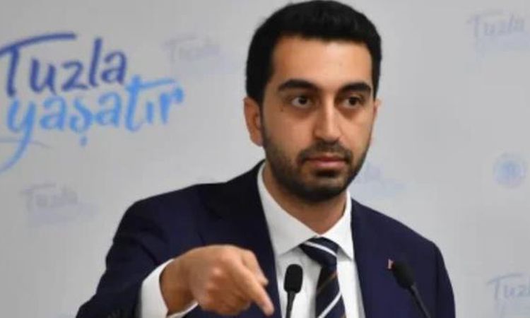 Sıcak Gündem: Tuzla Belediye Başkanı Eren Ali Bingöl kimdir? Eren Ali Bingöl kaç yaşında, nereli? - Haberleri