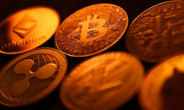 Üç altcoinde gözler kritik seviyelerde | İşte Tüm Ayrıntılar