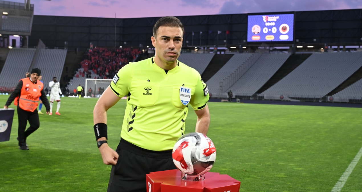 UEFA'dan Oğuzhan Çakır'a yarı final görevi - Son Dakika Haberleri