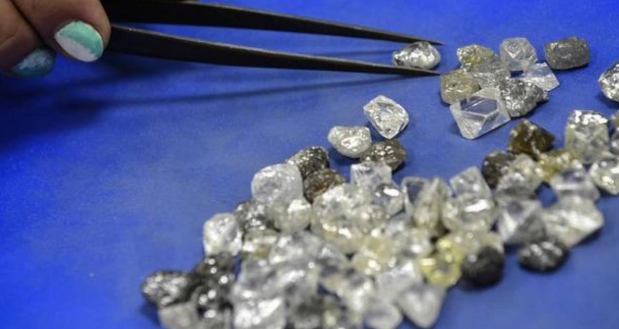 The country clings to the top in diamond production: Its rivals cannot surpass it - Last Minute