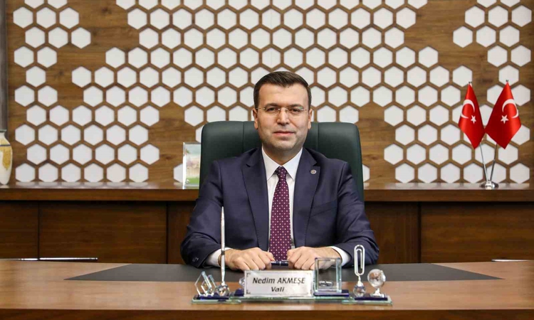 Vali Akmeşe: "Çocuklarımızı sadece sınavlara değil, hayata hazırlıyoruz" ve Merak Edilenler