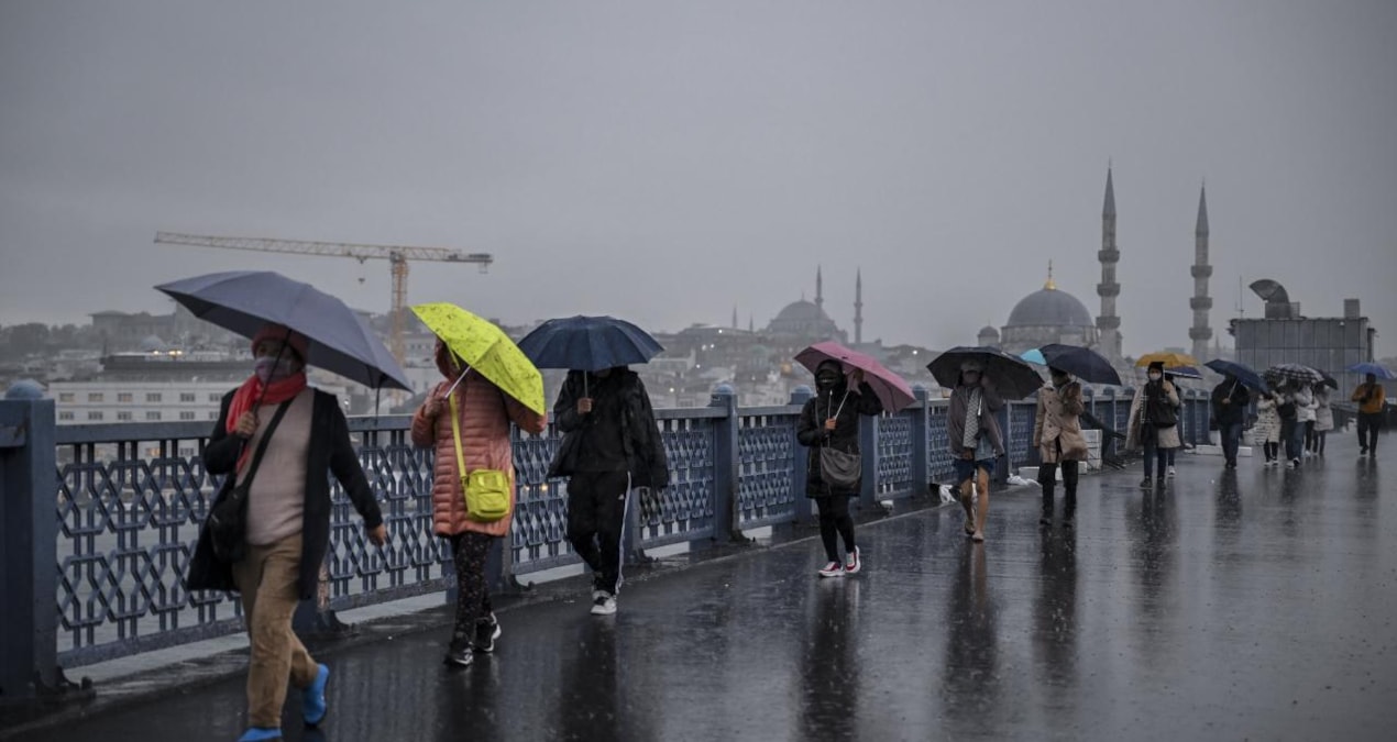 Ayrıntılar Netleşti: Valilik saat verdi: İstanbul için yağış uyarısı - En Son Haber: Gelişmeler Takip Ediliyor