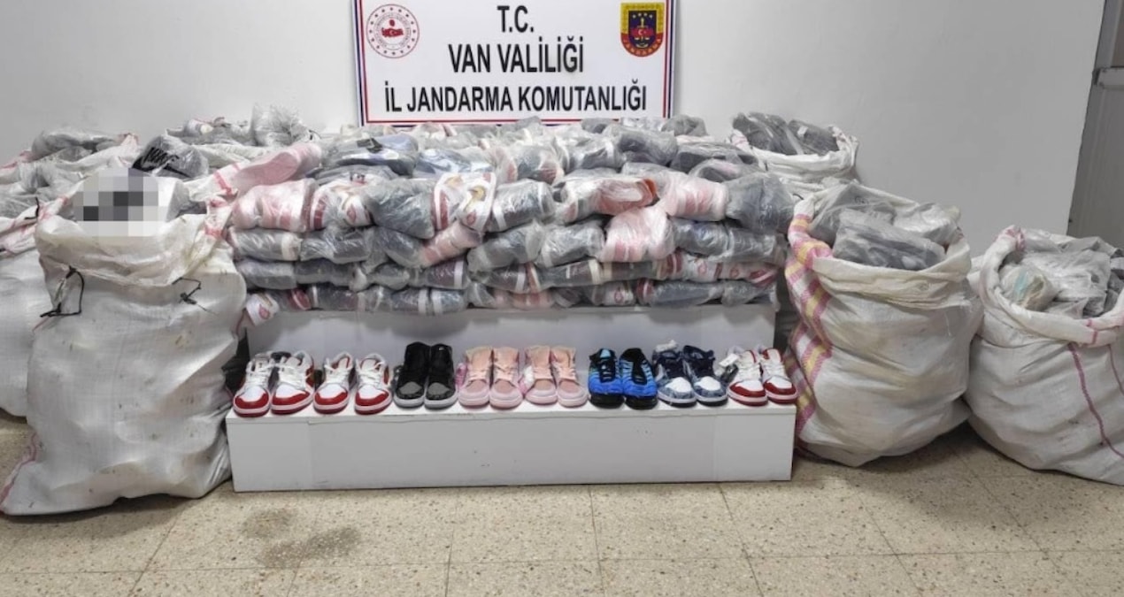 Ayrıntılar Netleşti: Van'da milyonlarca liralık gümrük kaçağı eşya ele geçirildi - En Son Haber | İşte Tüm Ayr