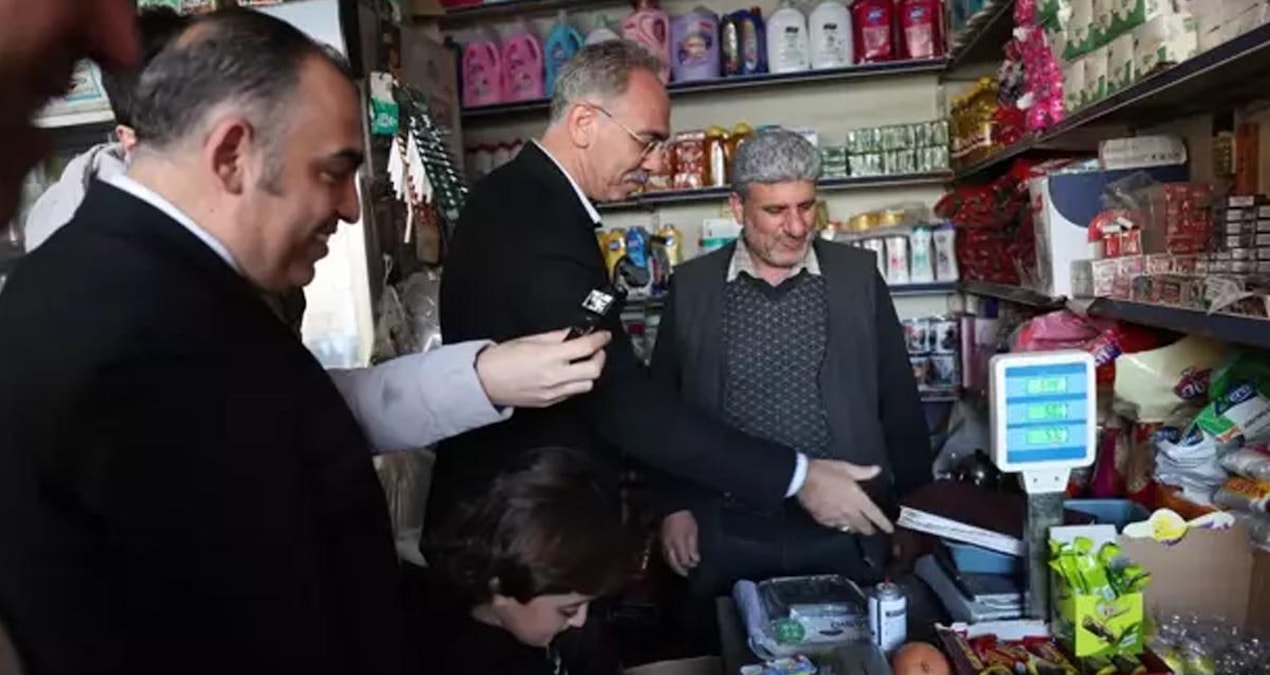Veresiye defterini tartıp 50 bin TL'ye satın aldı - En Son Haber - Son Dakika Bilgileri