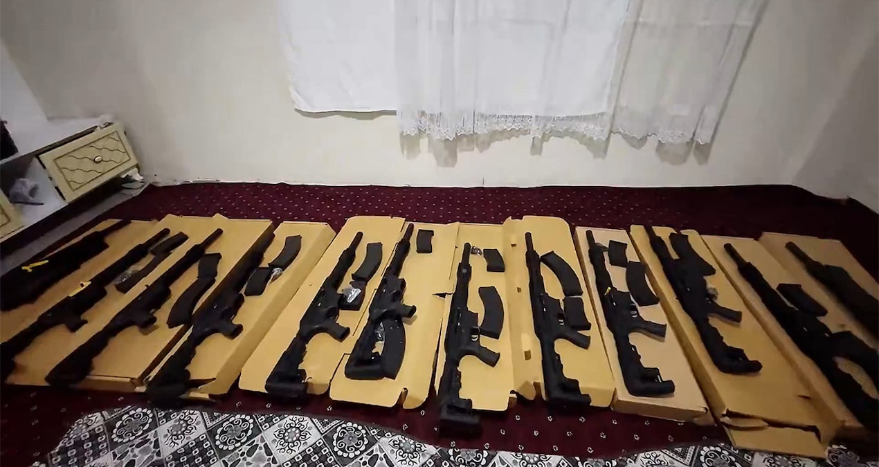 Gündemden Son Bilgiler: Volkanik bazalt taşlarının altından cephane çıktı - Haberleri