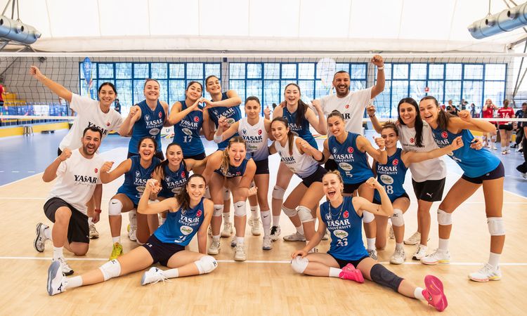 Gündemden Son Bilgiler: Yaşar Üniversitesi Kadın Voleybol Takımı Avrupa Beşincisi Oldu - Haberleri | İşte Tüm
