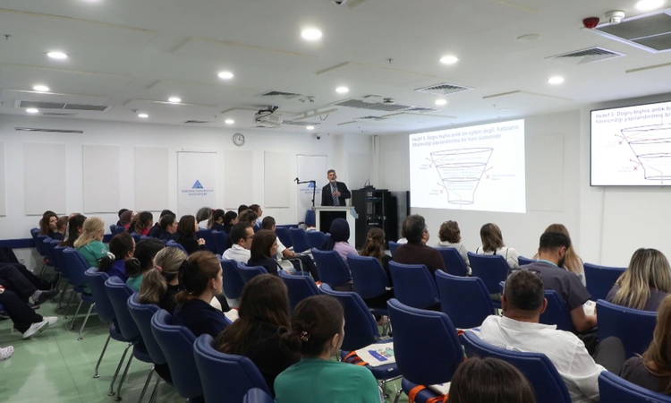 Yeditepe Üniversitesi Koşuyolu Hastanesi’nde ‘Yaşam Boyu Güvenli Bakım’ programı düzenlendi - Son Dakika Bilgi