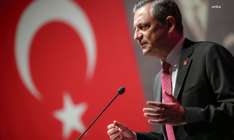 YENİ Parti Genel Başkanı Özgür Özel, yarın İzmir'de basın yürüyüşüne katılacak