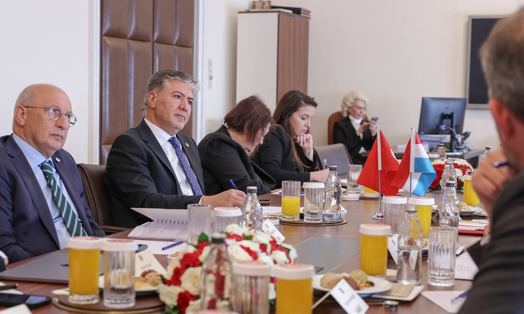 YENİ Parti heyeti, Lüksemburg Temsilciler Meclisi Başkanı Wiseler ile TBMM'de görüştü