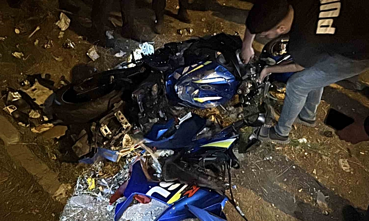 Yolun bittiğini fark etmeyince motosikleti ile boş alana uçtu | İşte Tüm Ayrıntılar