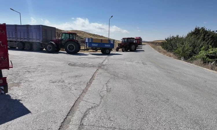 Gündemden Son Bilgiler: Yozgat'ta Rekor Hububat Hasadı: Buğdaylar Toprak Altında Depolanıyor - Haberleri - Son