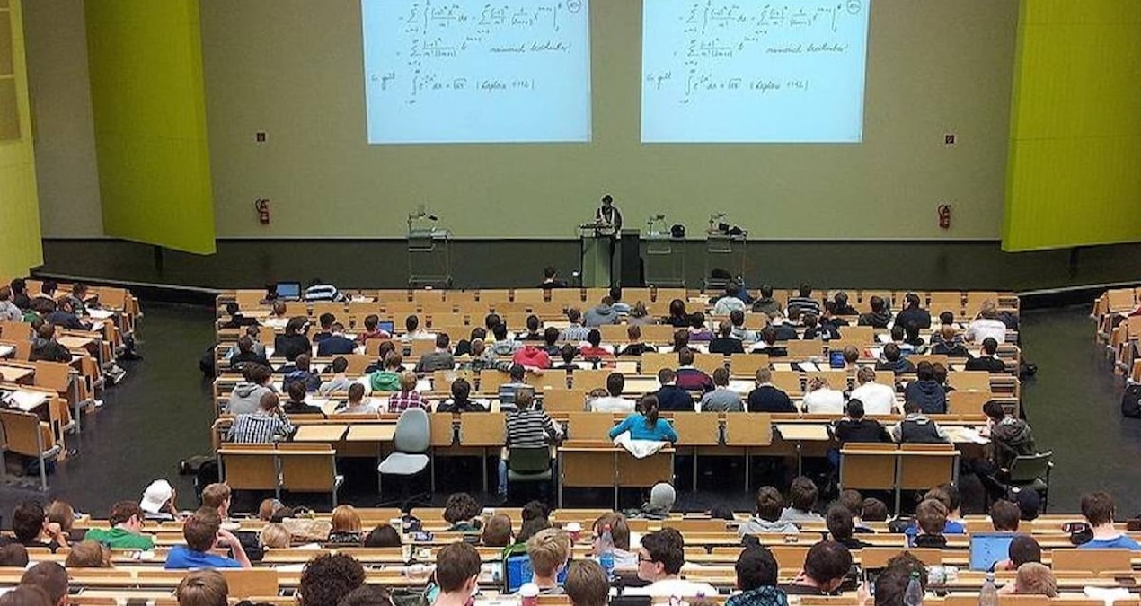 Gündemden Son Bilgiler: Yüz binlerce öğrenci okul kaydını dondurdu - Haberleri: Gelişmeler Takip Ediliyor