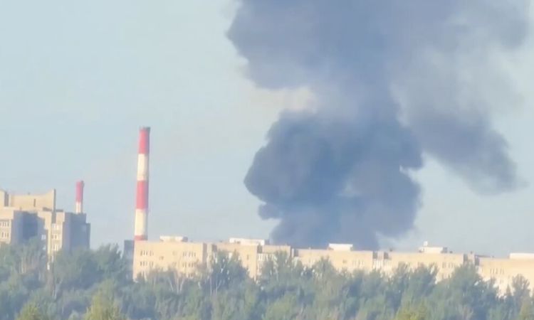 Zelenskiy: Rusya'daki petrol rafinerilerini ve Karadeniz'deki devriye teknelerini vurduk - Haberleri ve Merak