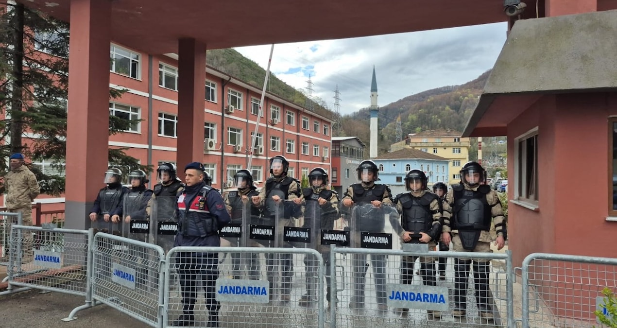 Kritik Açıklama: Zonguldak’taki gergin meclis birleşimi CHP’liler katılmadan yapıldı - Son Dakika Haberleri