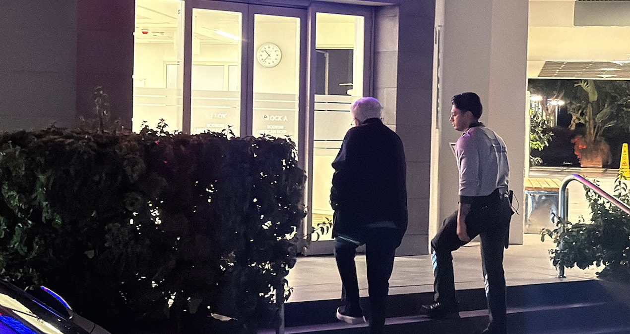 Zülfü Livaneli’nin eşi Ülker Livaneli hastaneye kaldırıldı - Son Dakika ve Merak Edilenler